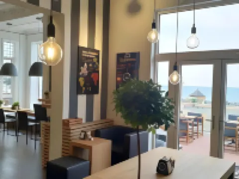 斯特蘭德酒店，奧斯卡·王爾德的故居 布瑞酒店