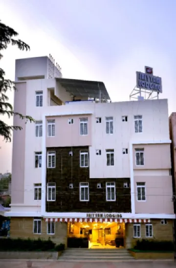 賈亞姆酒店 鄰近Palani Home Park的酒店