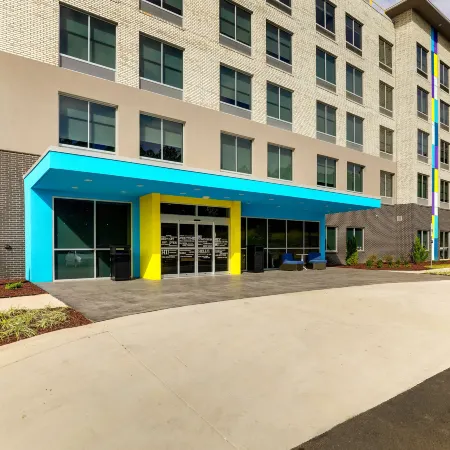 Tru by Hilton Raleigh Garner