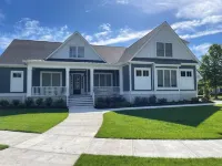 "Awenasa" Luxury 4BR home near beach with theater, games, and gourmet kitchen!