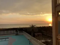 Bright and Beachy Oceanfront Condo - Linens included! - Beach