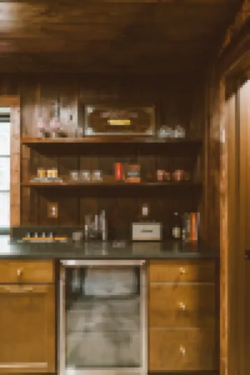 Dudley Creek Cottage; cozy little cottage. Hot tub + fire pit + arcade!