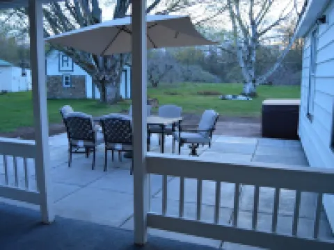 Apple View- Quiet, handicap accessible country home with a hot tub! Hotéis em Sodus