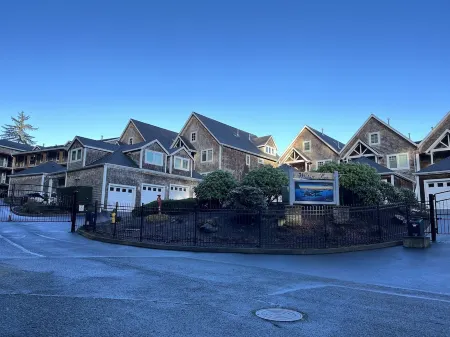 Ocean Front View in a Gated Community: Newly Updated/Added Bedroom