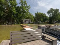 Private lakefront home 30 minutes from downtown Ann Arbor!