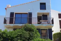 Banyuls, house with superb sea view less than 5 min walk from the beach