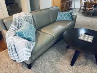 Centrally located, chic, & simple near downtown