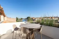 Villa Rénovée Avec Piscine et Amarrage, Dans Domaine Sécurité, Avec Plage à 5 mn