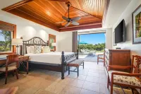 Luxury 4 Bedroom with private pool & Spa