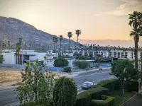 Prime Location 1Bd Amazing Views