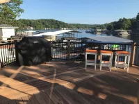 Newly Renovated 5 bedroom Lakefront Vacation Home with Private Boat Dock