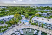 Mariners Club Townhouse, Epic Amenities, Tennis & Indoor Pickleball