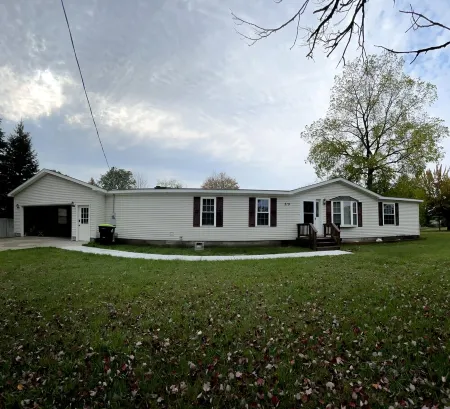 Vacation Delight-Two blocks from boat launch, park, beach and popular Newman St.