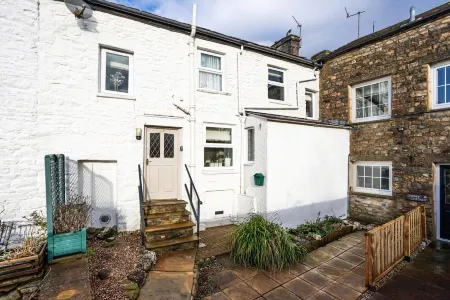 Luxury Boutique Cottage Отели рядом с достопримечательностью «Farfield Mill»