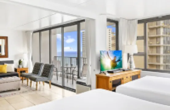High Rise Deluxe Ocean View Free Parking/Wifi in Waikiki 3106