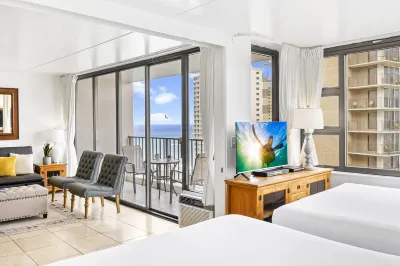 High Rise Deluxe Ocean View Free Parking/Wifi in Waikiki 3106