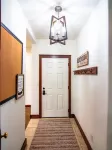 HISTORIC 1890s Rexburg Loft - 2 Q, 1 K Laundry, 2 blocks to BYUI, Clean & Fun!