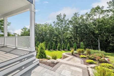 Woodland View Отели рядом с достопримечательностью «Университет Брайант»