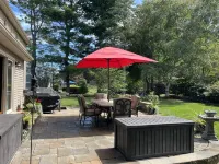 Clean, Comfortable, Close to Campus in a Quiet Neighborhood