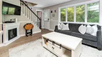 Enjoy a lovely summer retreat in Sag Harbor Village, 1 mile to Main Street