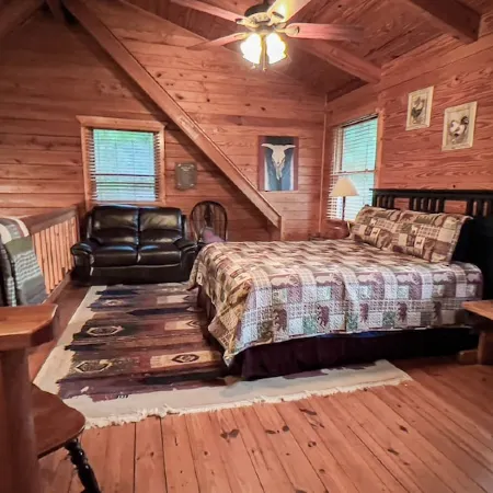 Stay for Independence Day at Pike's Peak - Wifi and Hot Tub! - Callaway Gardens