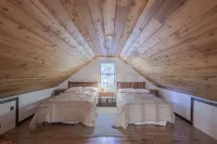 Make Lasting Memories at Oar House!