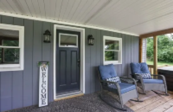 Country Escape in Hocking Hills- Great location!