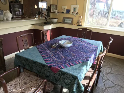 Contemporary Flat on a Christmas tree farm 5 Minutes to Oregon State University