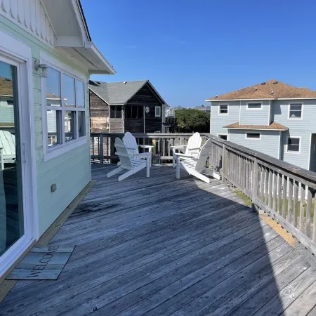 Beautiful Remodeled Home!  Close to the Beach!
