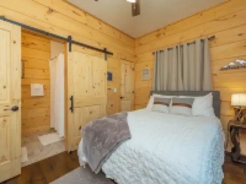 Dream Mtn Hideaway! Hot Tub+Fire Pit+Grill, WiFi, Hiking, Nearby Avl & Blk Mtn! Hotels in Broad River