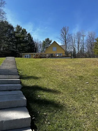 Charming lake house retreat, great for the whole family! 45 min to Cooperstown!