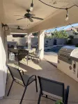 3 Bedroom 2.5 Bath With Hot Tub & Heated Pool! Outside BBQ Area with Fire Pit!