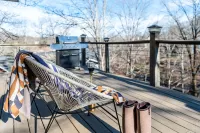 THE DRAKE ON LAKE AVALON near the Oz trails