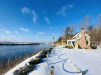 Peaceful Log Cabin on Tennessee River! Pet Friendly, Close to Historical Sites.