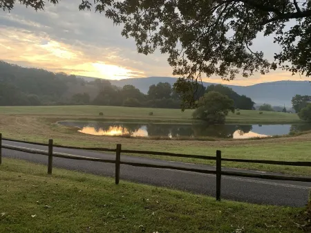 Cozy 2 Bedroom Guesthouse at High Corner Farm