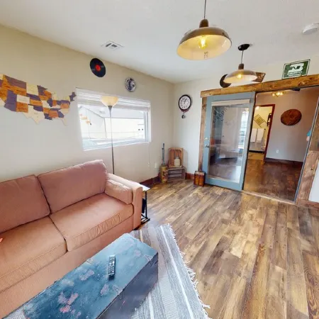 Train Themed Accommodations Near Neosho Square! Side A
