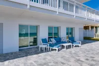 "BEACH THERAPY" Home on the Beach in South Ponte Vedra Beach / St Augustine