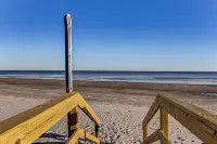 Charming Studio Apartment E - Steps to Beach & Dining