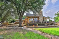 Shady Oaks Lake Coleman Retreat