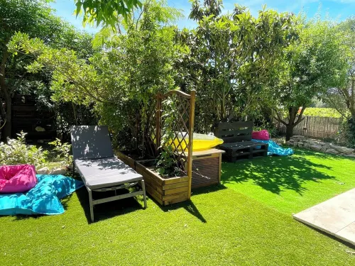 Escattou : with swimming pool, private garden in a quiet area