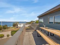 Escape to Coastal Tranquility - 400m from Primrose Sands Beach Hotels in Sorell