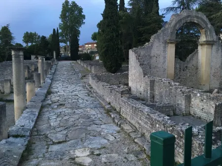 Fully Air Conditioned and Completely Renovated Provence Chic