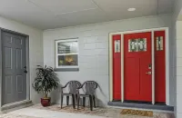 Palm View ~ Newly renovated quiet home close to UF!