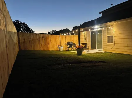 New cute, cozy quiet townhouse