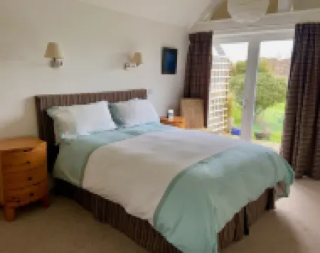 Tayvallich a secret corner of Argyll, beautifully located Chalet. . Hotels in Lochgilphead