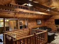 Log home Lake Koshkonong and Rock River !
