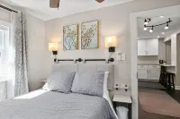 Peaceful Private Lane, Minutes to Airport, Modern & Cozy - 무료 와이파이