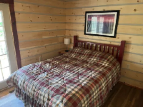 Riverfront Cabin: The Cozy Southern Brook Trout Lodge