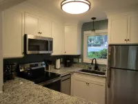 Reconfigured 2 bedroom, 2 bath condo, walking distance Pinehurst Resort. Hotels in Pinehurst