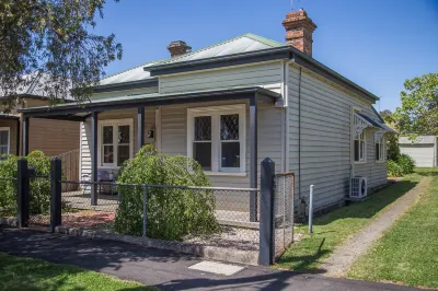 Lucy's Cottage in beautiful Kyneton